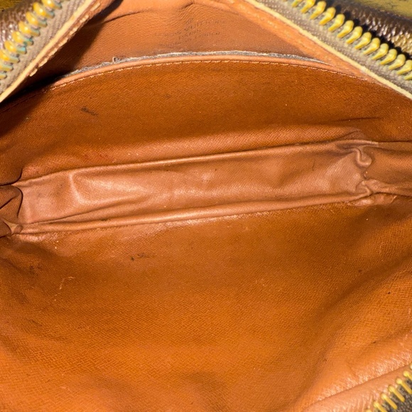 Louis Vuitton Monogram Toiletry/Clutch Bag - Picture 8 of 9